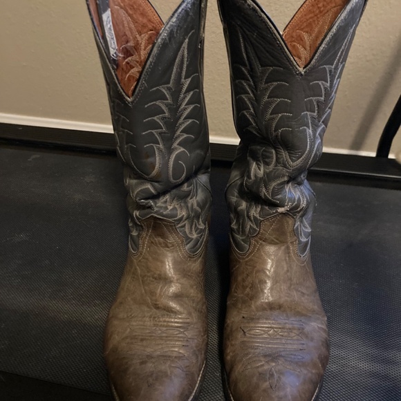 Men\'s boots size 11D